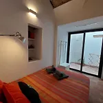 펜션 Cosy Terrace House - Design, Comfort, Micro-pool, Location In