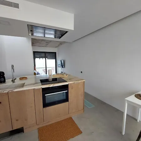 Vakantiehuis Cosy Terrace House - Design, Comfort, Micro-pool, Location In *