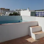 Cosy Terrace House - Design, Comfort, Micro-pool, Location In
