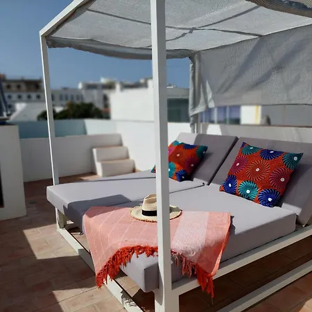 Cosy Terrace House - Design, Comfort, Micro-pool, Location In Olhão