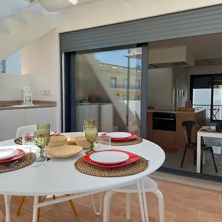 Cosy Terrace House - Design, Comfort, Micro-pool, Location In